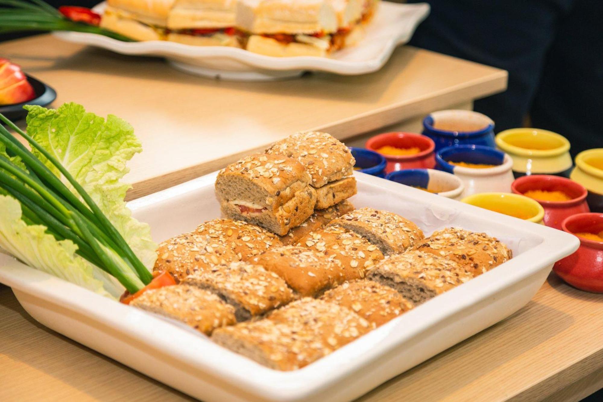 Holiday Inn Express Greater Noida Knowledge Park By Ihg Eksteriør bilde